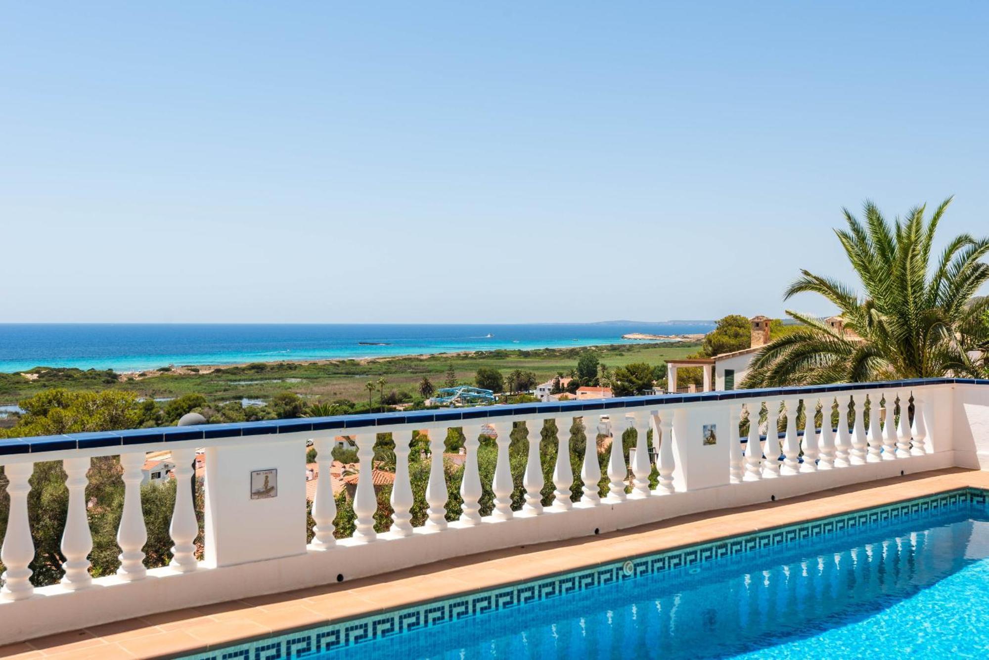 Villa Los Pinos Son Bou Bagian luar foto