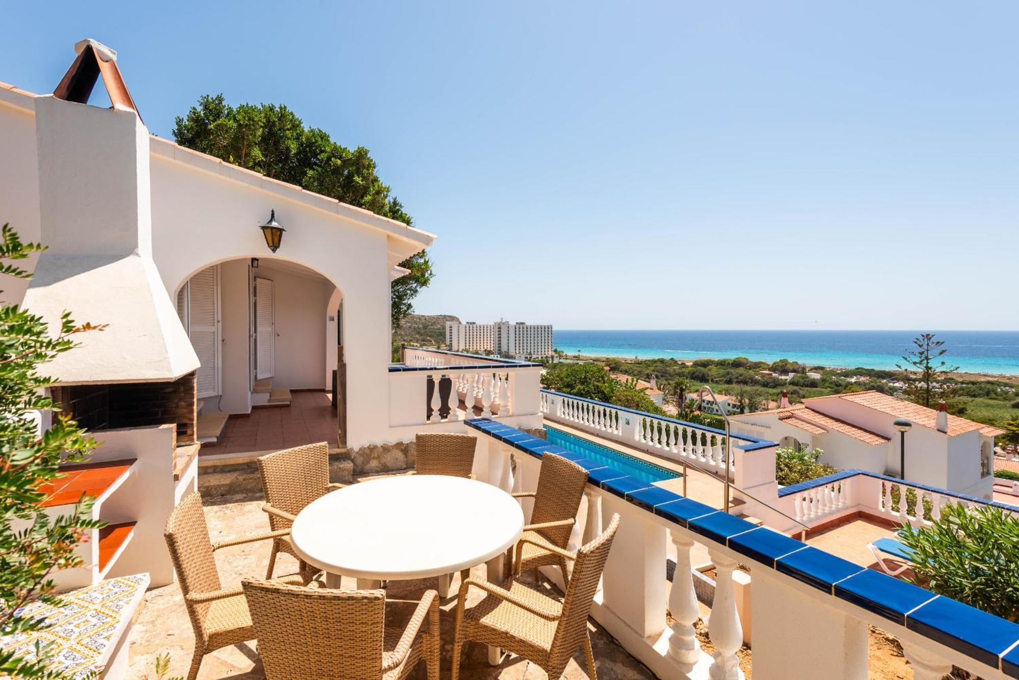 Villa Los Pinos Son Bou Bagian luar foto
