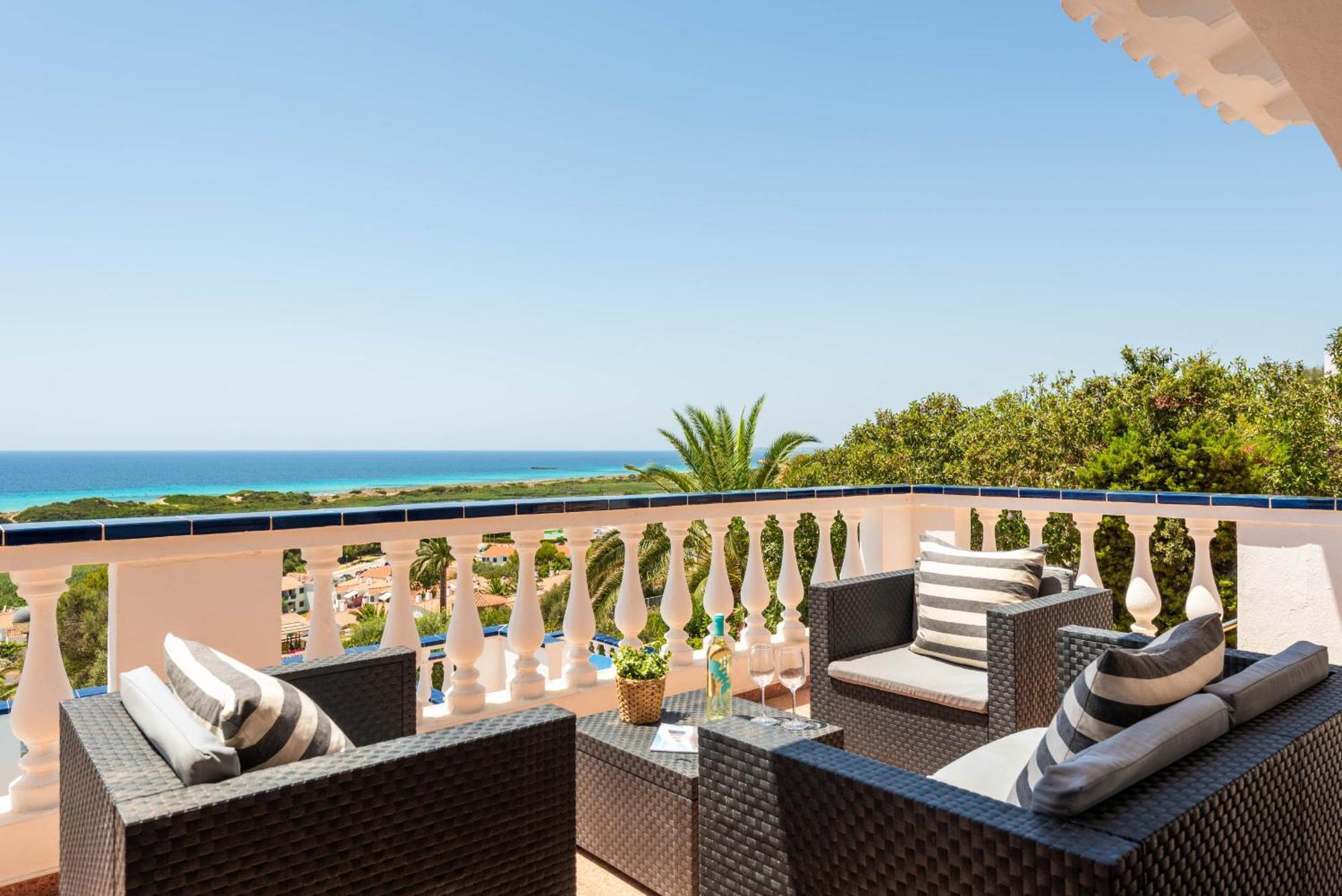 Villa Los Pinos Son Bou Bagian luar foto