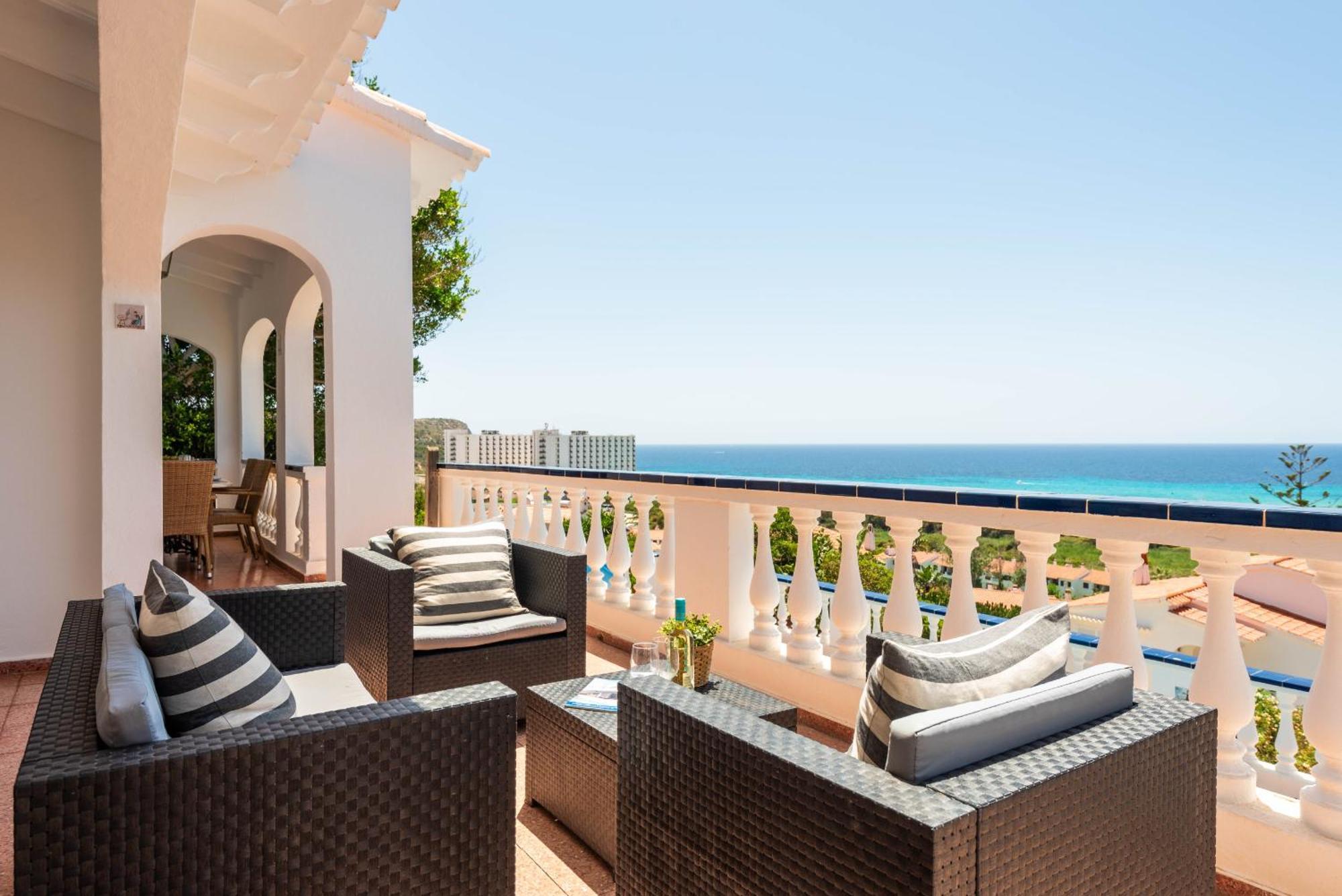 Villa Los Pinos Son Bou Bagian luar foto