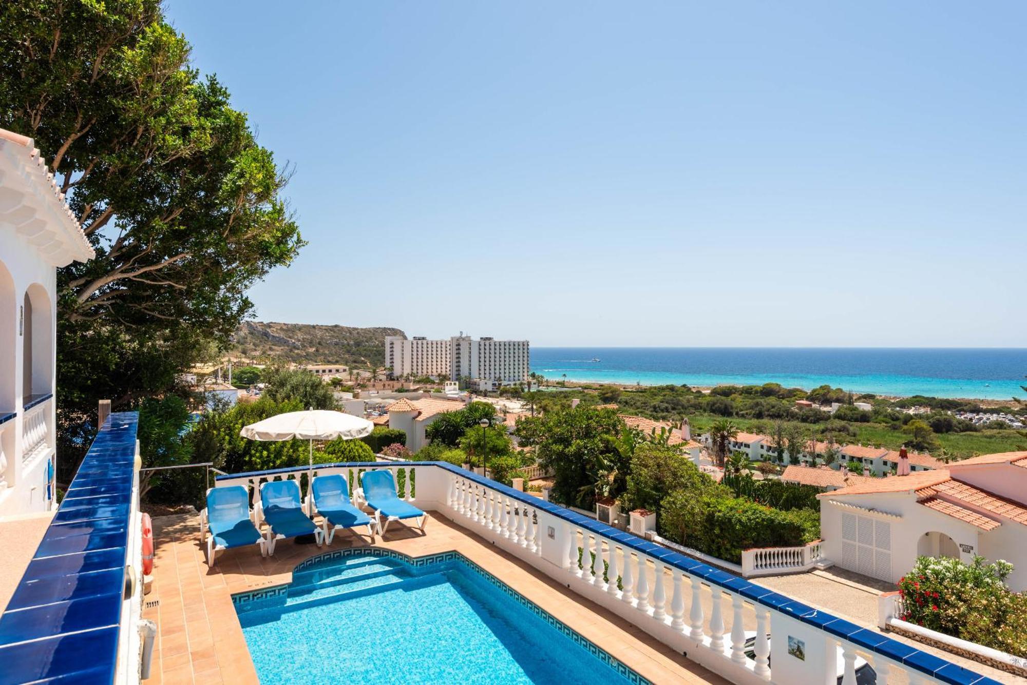 Villa Los Pinos Son Bou Bagian luar foto